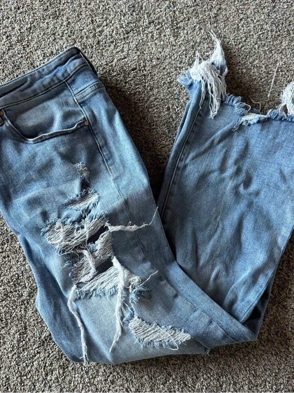 Risen Jeans